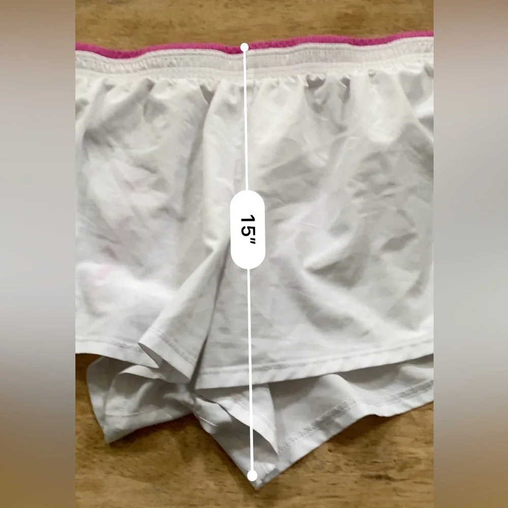 Nike Dri Fit Women’s Sz XXL White 10K Running‎ Shorts